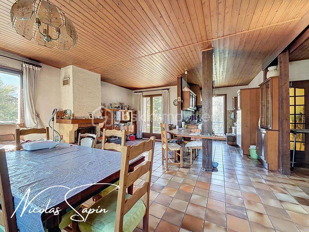 Maison à VARCES-ALLIERES-ET-RISSET