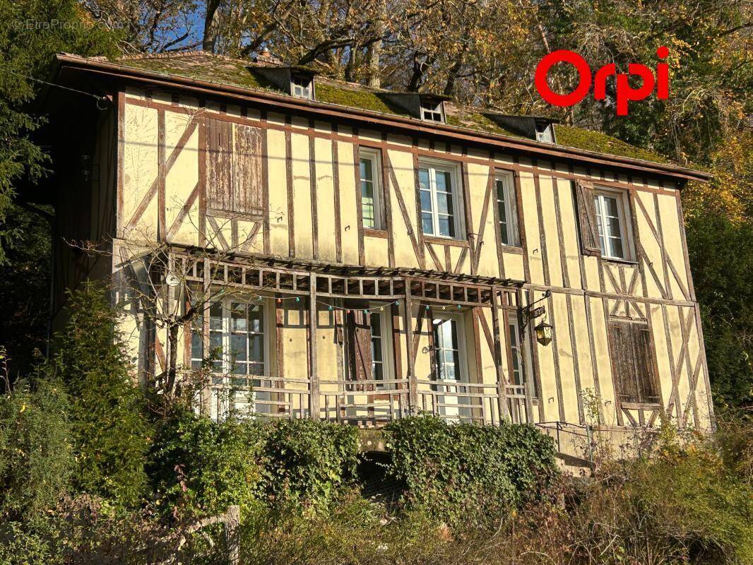 Maison à BERNAY