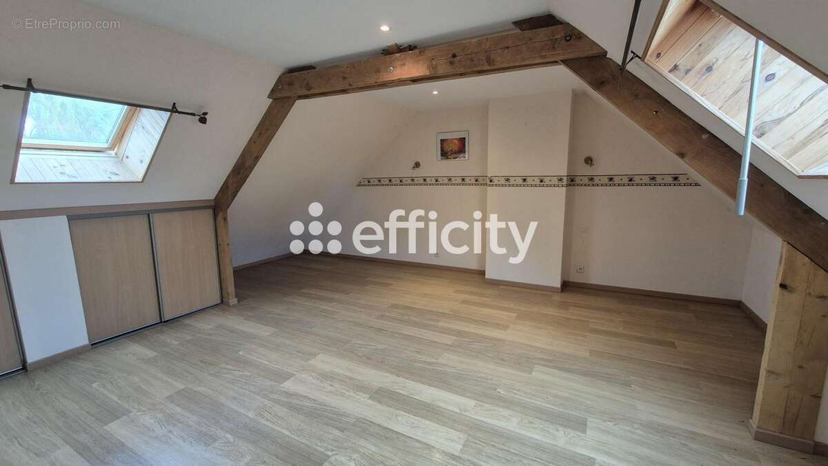 Maison 207 m² à Mandeville-En-Bessin  - photo 9