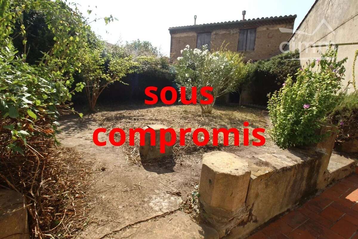 Maison à COUIZA