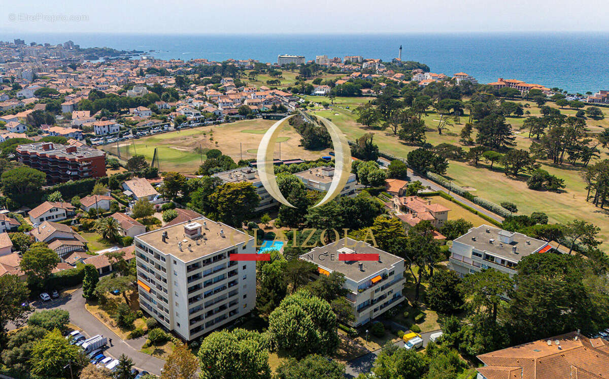 ANGLET - Appartement T2 avec terrasse, cave et piscine à proximité des plages. - photo 8