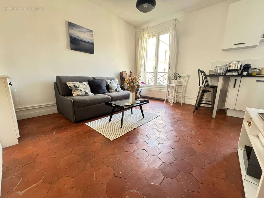 Appartement à PARIS-20E
