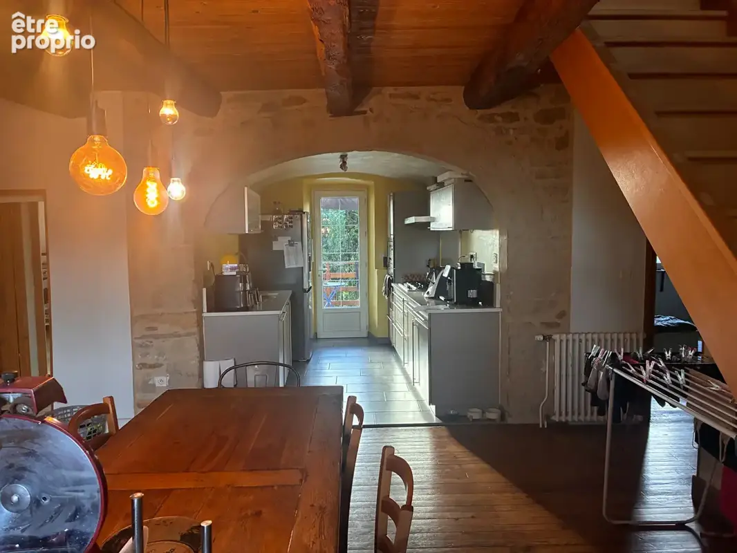 Charmante maison en pierres de 198 m2 5 chambres, piscine et grand jardin - photo 3