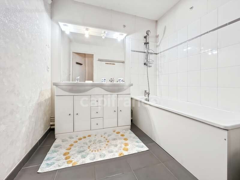 Appartement à SAINT-MARTIN-BOULOGNE