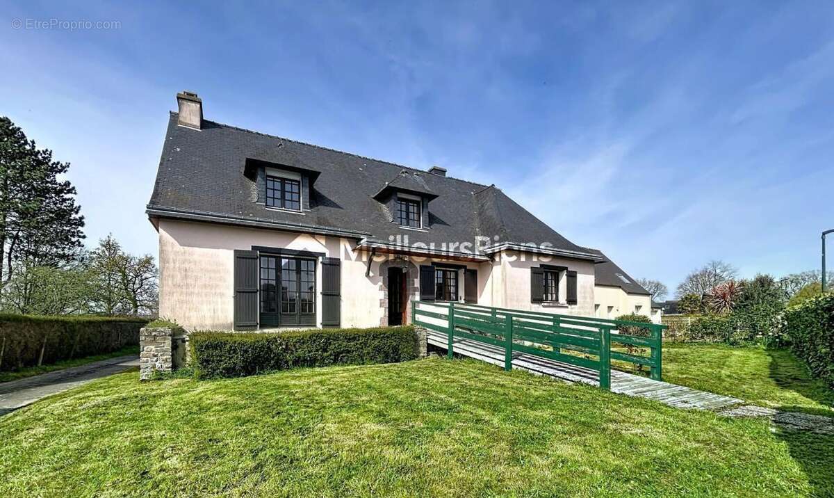 Maison à PLELAN-LE-GRAND