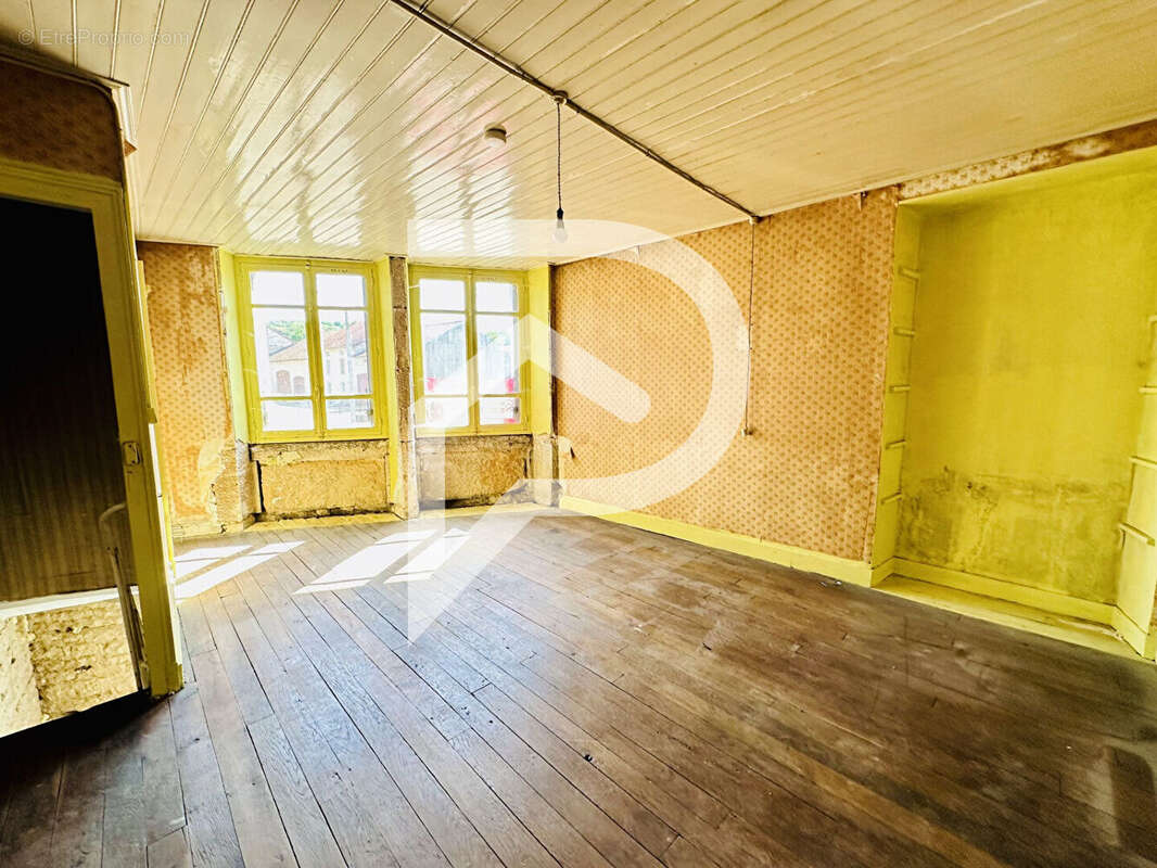 Maison à ESNOUVEAUX