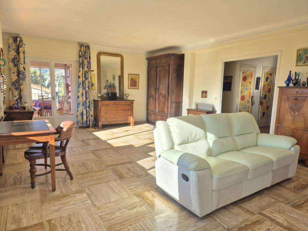 Appartement à VENCE