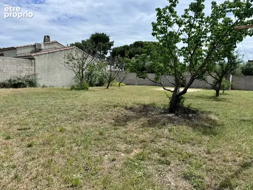 Terrain à CHATEAUNEUF-LES-MARTIGUES