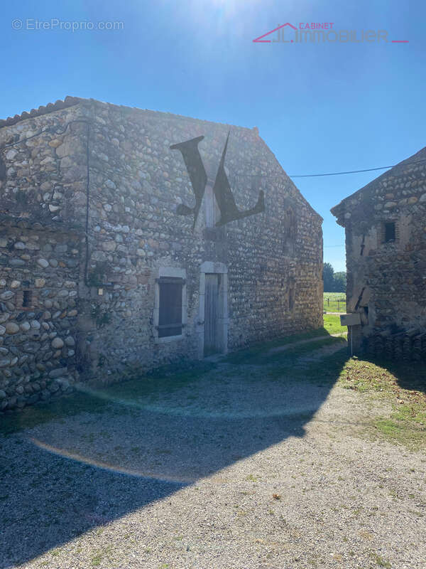 Maison à ETOILE-SUR-RHONE