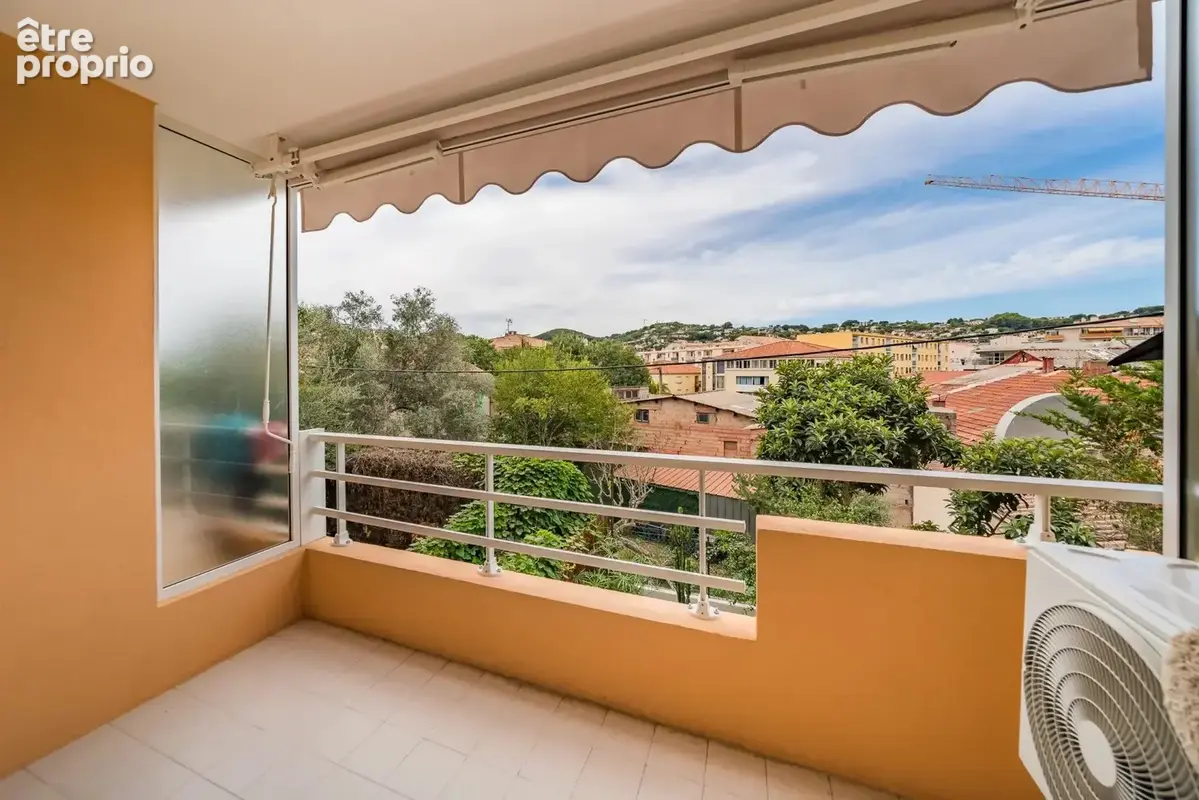 2p traversant 45 m² – double terrasse – parking - photo 6