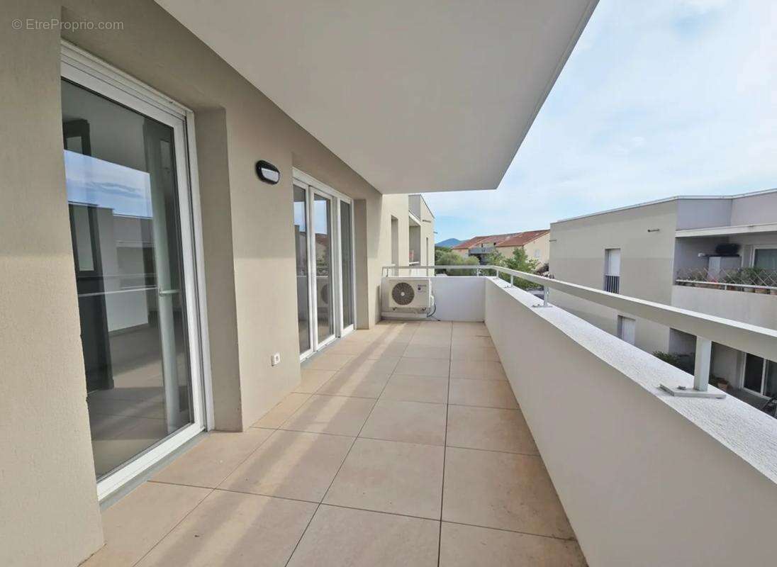 Appartement T3 de 63m2 récent avec Parking, au Calme - photo 3