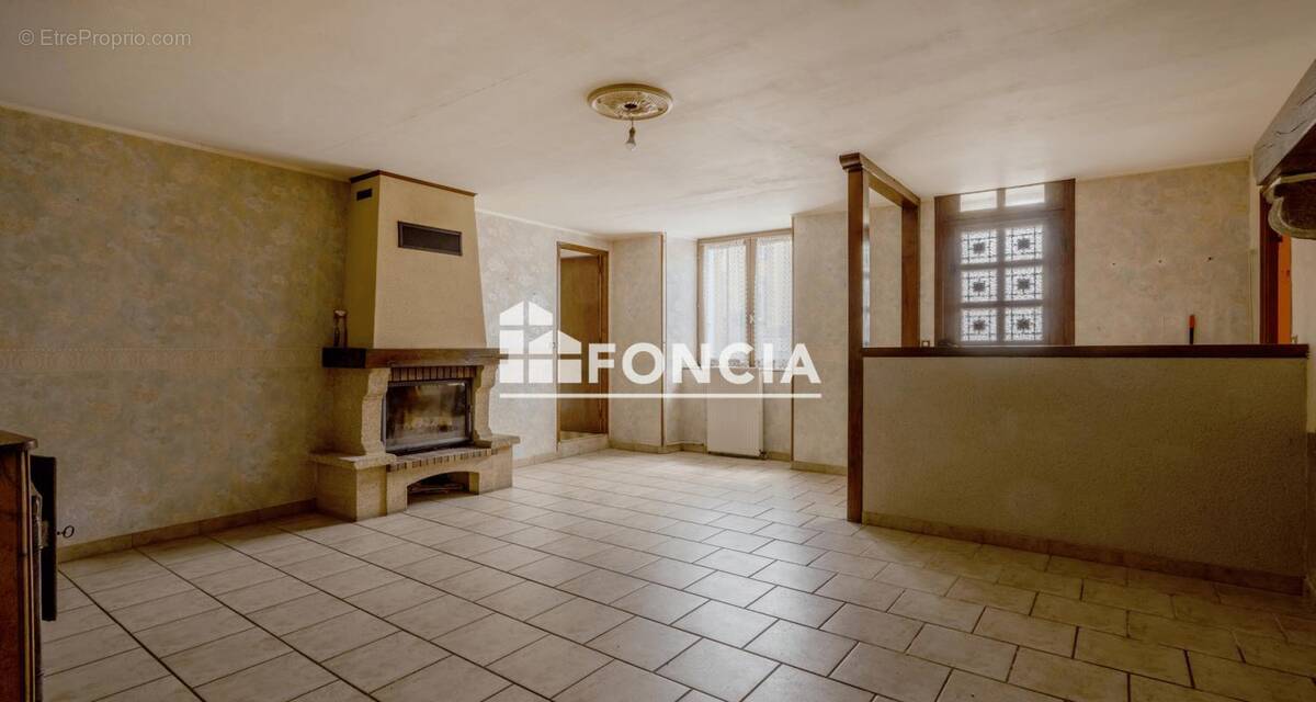 Maison à SILLE-LE-GUILLAUME