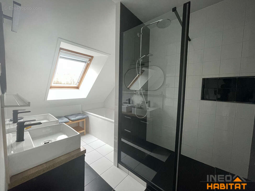 Maison à LA MEZIERE