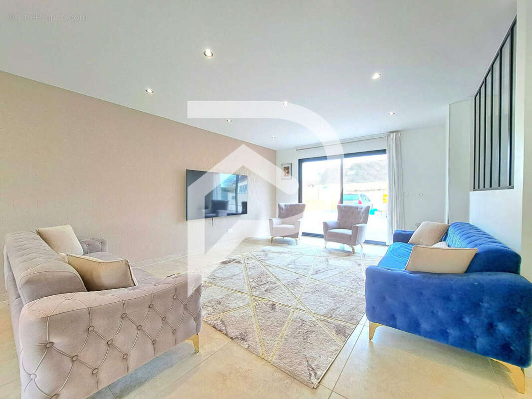 Maison à SAINT-MARTIN-LE-NOEUD