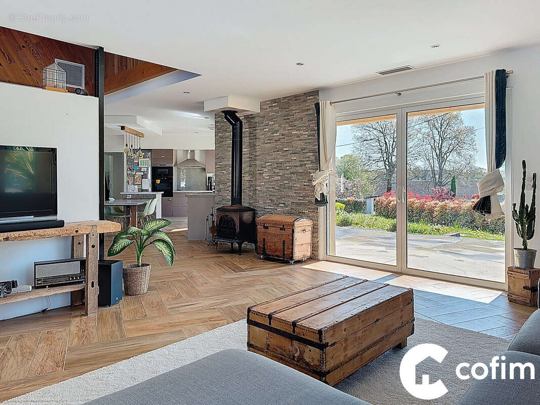 Maison à SERRES-MORLAAS