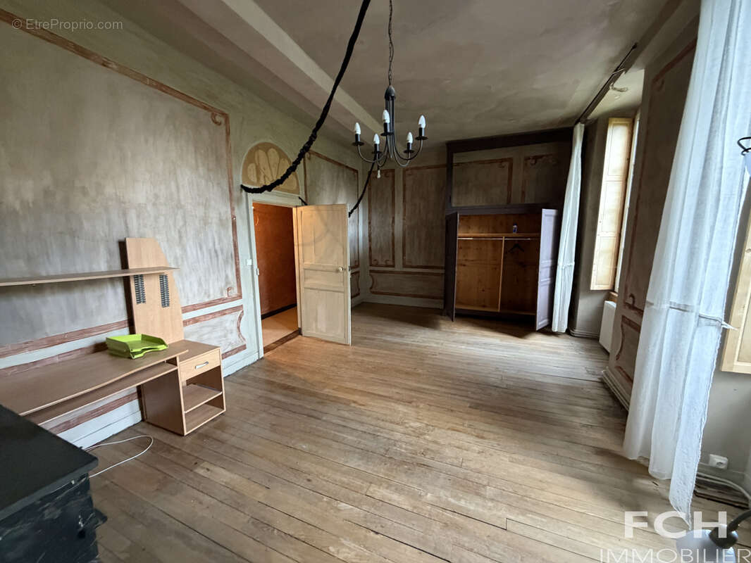 Demeure sur 2,5ha, 11 chambres 7 salles d'eau - photo 9