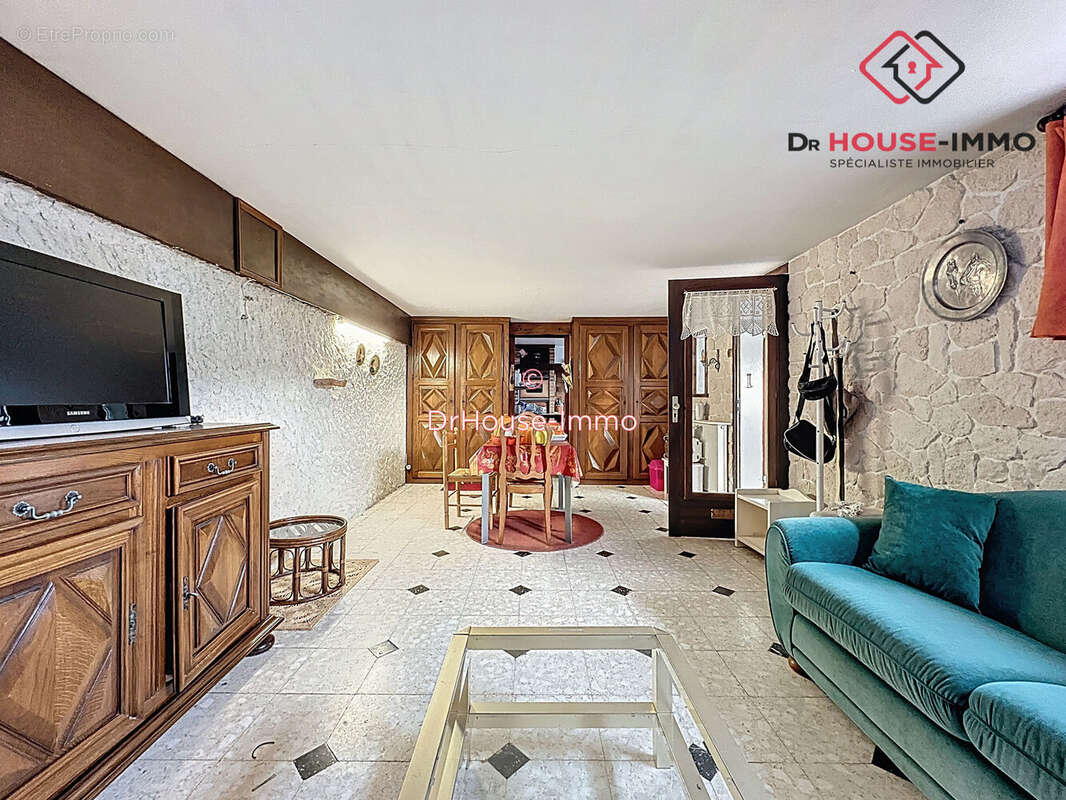 Maison à SAINT-LEON-SUR-L&#039;ISLE