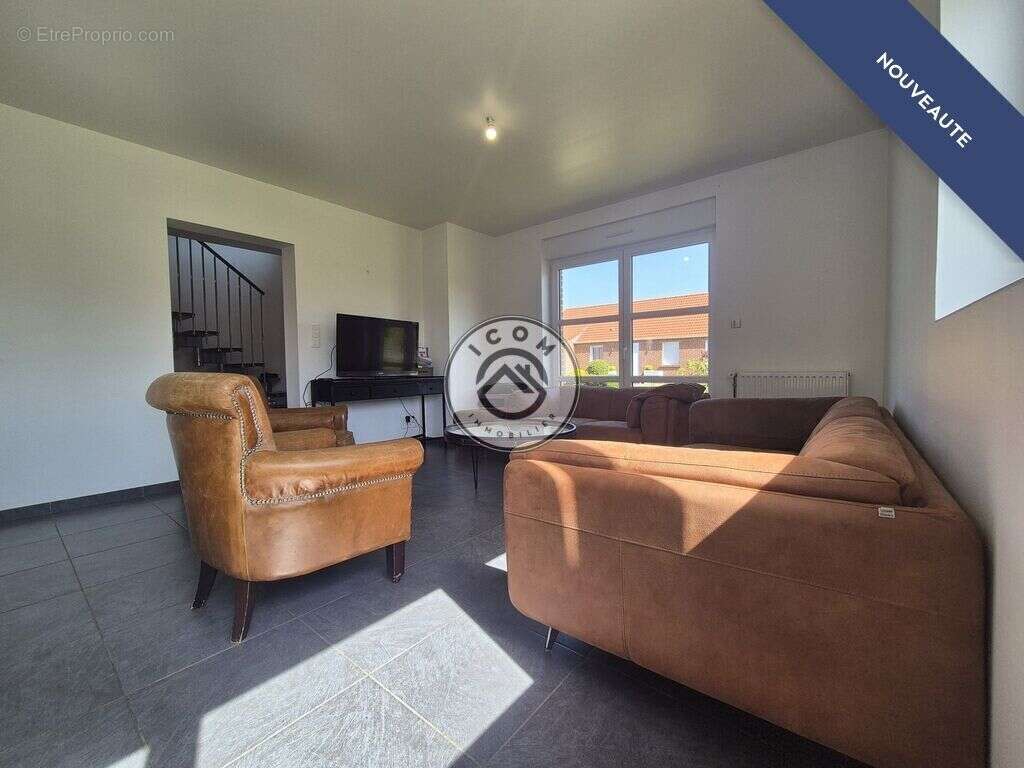 Maison à AULNOYE-AYMERIES