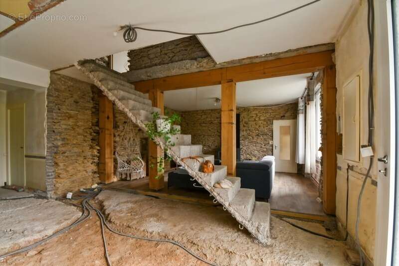 Maison à SAINT-SATURNIN