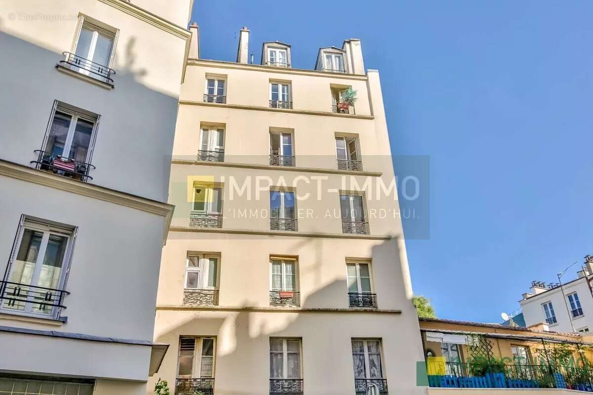 Appartement à PARIS-18E