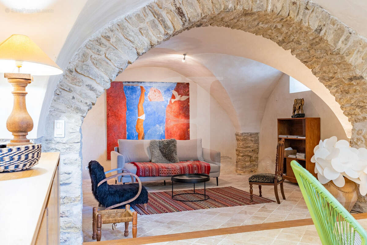 Maison à CABRIERES-D'AVIGNON