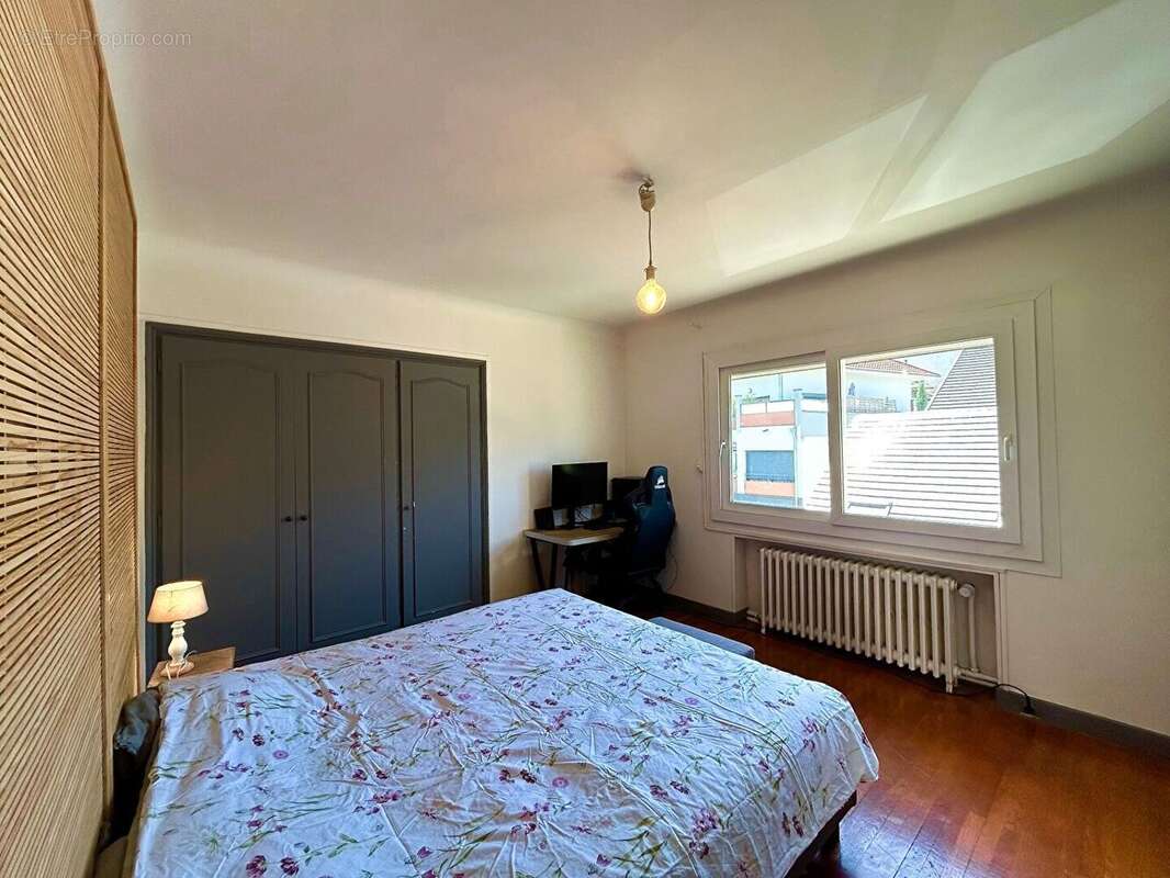 Appartement à AIX-LES-BAINS