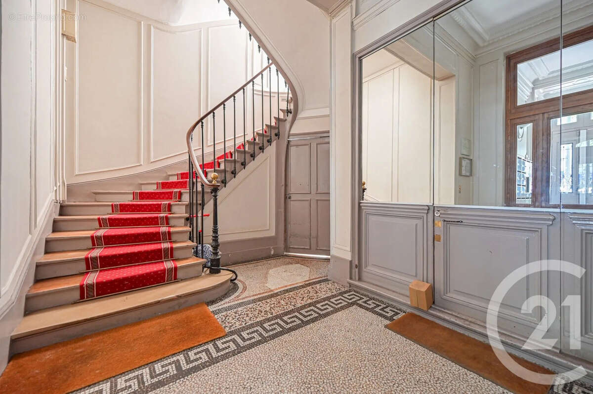 Appartement à PARIS-18E