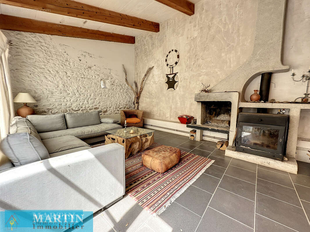 Maison à VIVES