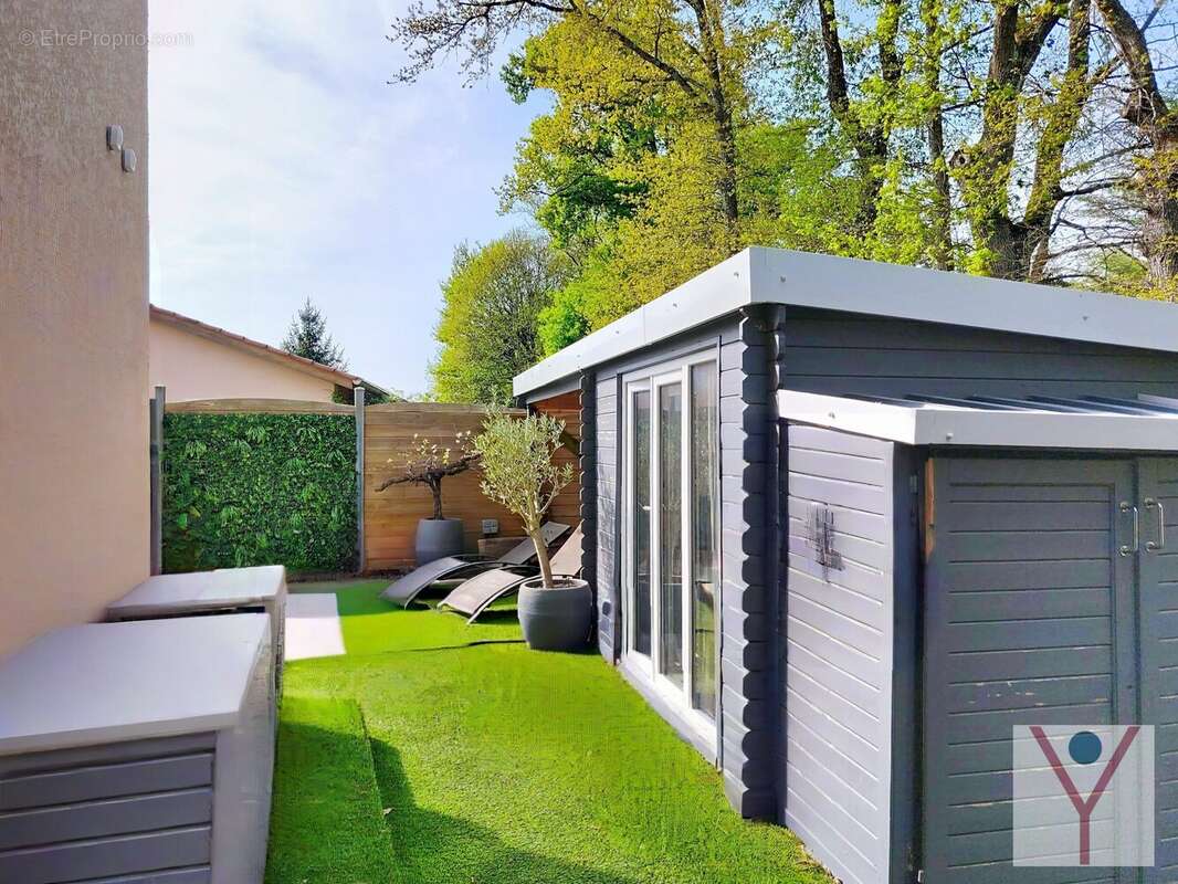 Appartement à CHATILLON-SUR-CHALARONNE