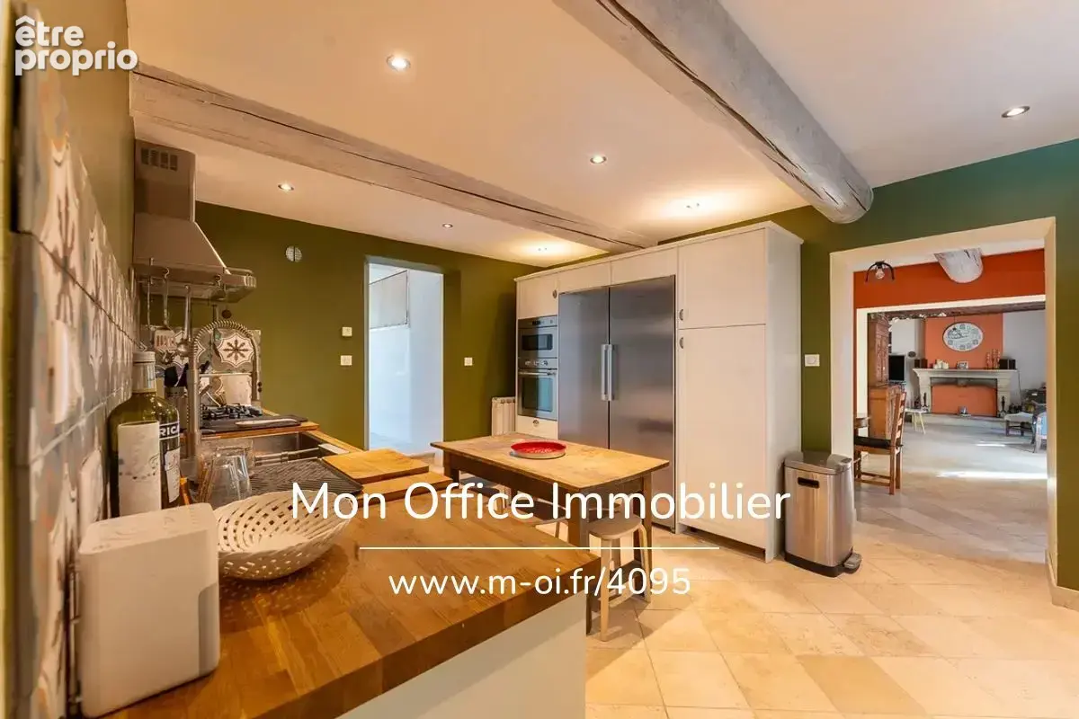 Référence : 7235-SJO - Magnifique Mas SOUS-OFFRE/ aux portes d'Aix-en-Provence - piscine- terrain plat arboré de 6400m2- cachet - photo 12