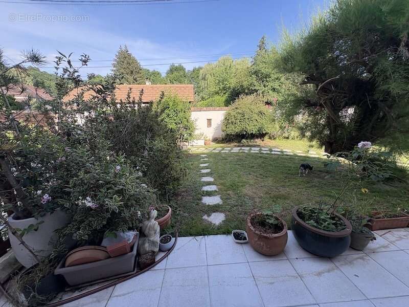 Maison à CHATEAUFORT