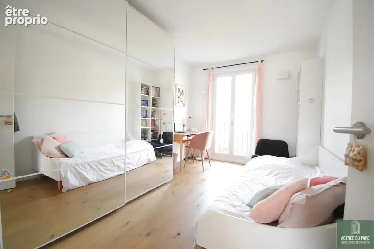 Appartement 92 m2, trois chambres, proche gare - photo 11