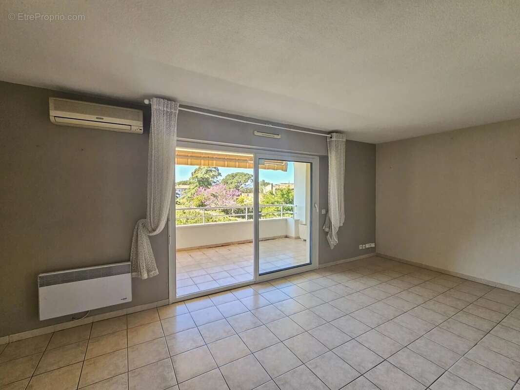 Appartement à SAINT-RAPHAEL