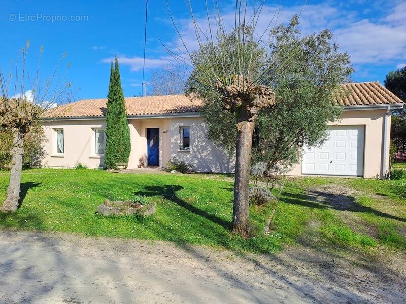 Maison à SAINT-SULPICE-ET-CAMEYRAC
