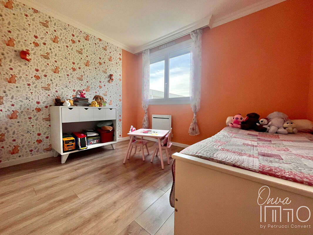 Appartement à FONTAINES-SUR-SAONE