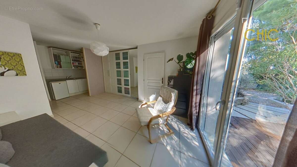 Maison à SAINT-JEAN-DE-VEDAS