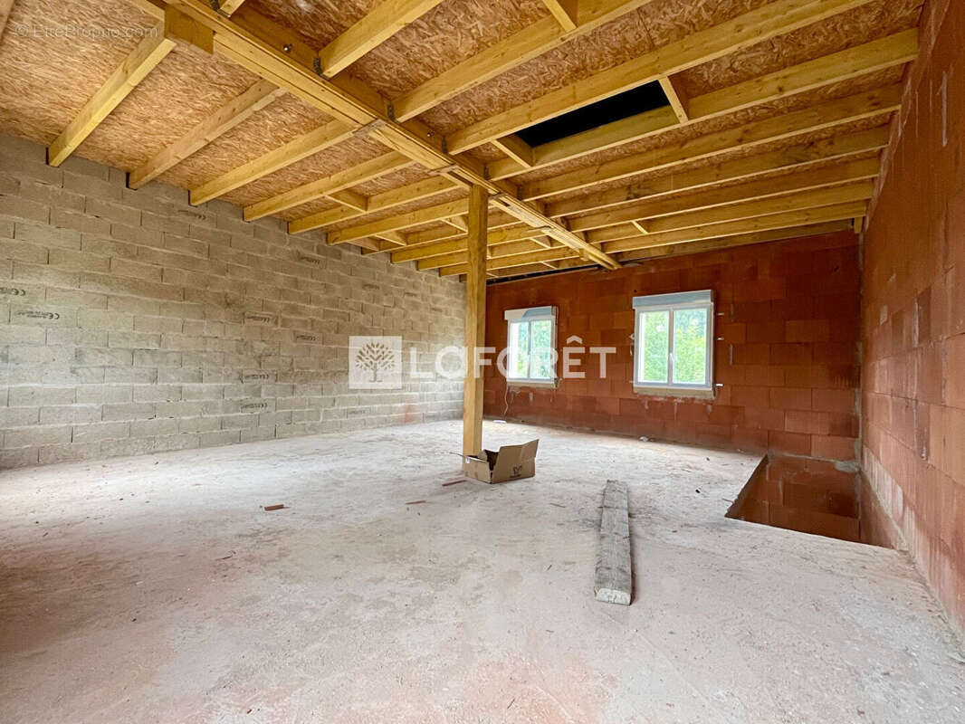 Maison à HONDAINVILLE