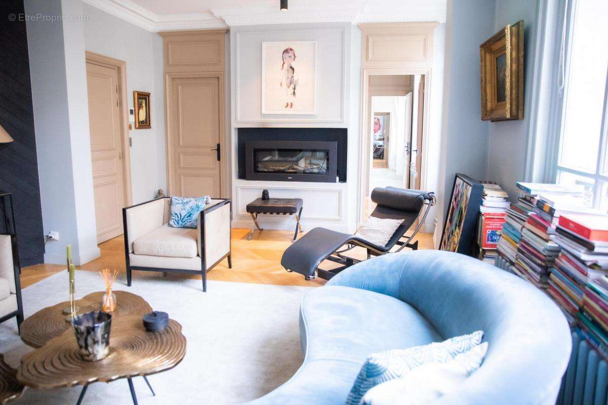 Maison à PARIS-17E