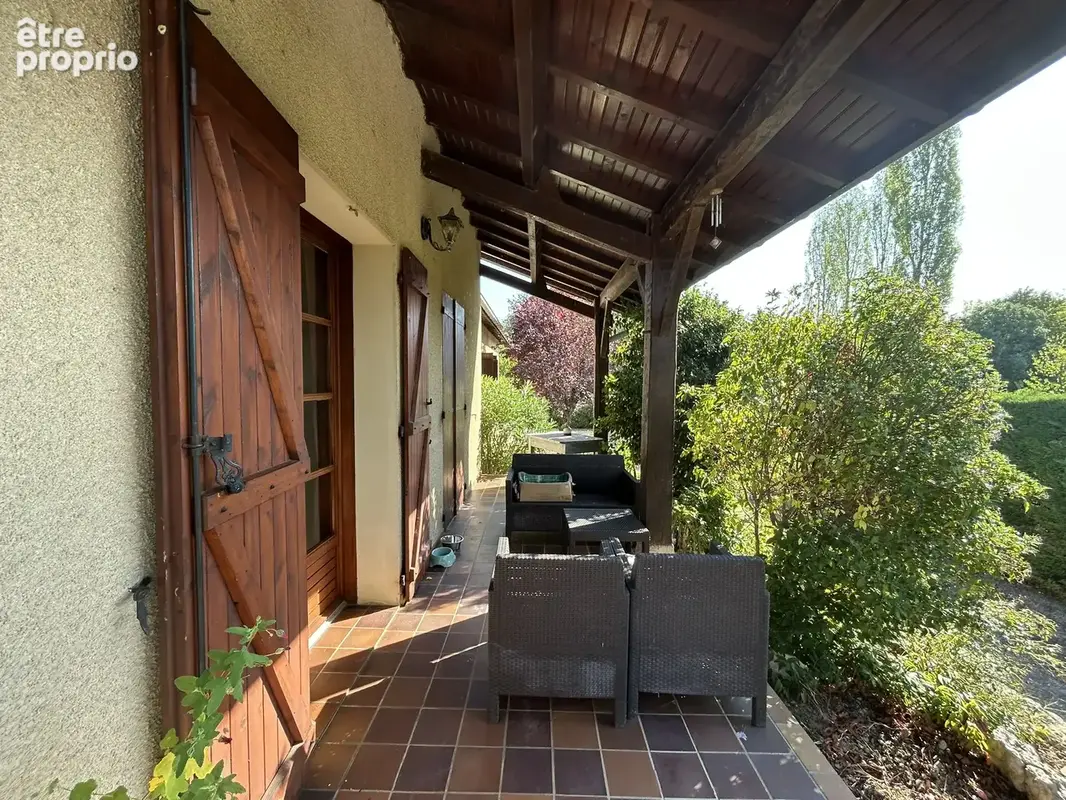 PAVIE, maison avec piscine et dépendances de 147 m2 habitables - photo 5