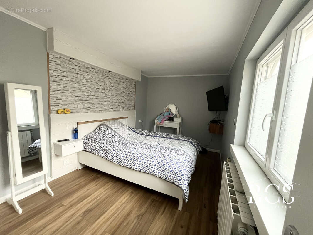 Maison à SAINT-AMAND-LES-EAUX