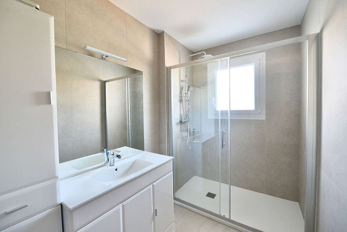 Maison 5 pièces de 132 m² Fonbeauzard rénovée économe en énergie DPE B - photo 5