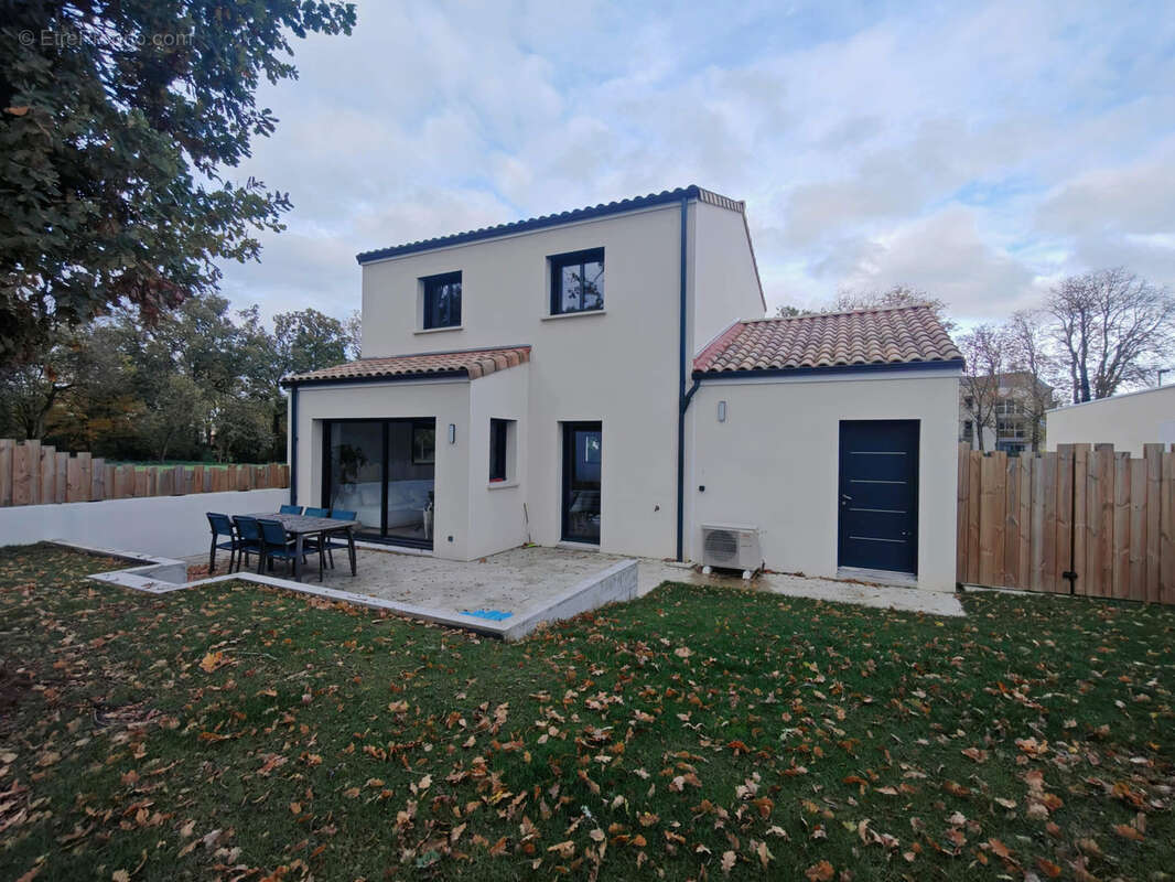 Maison à SAINT-PHILBERT-DE-GRAND-LIEU