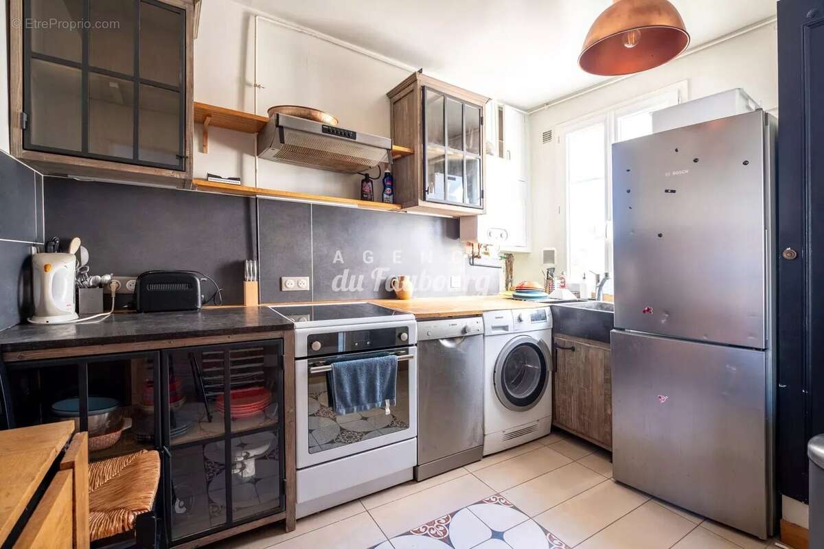 Appartement à PARIS-10E