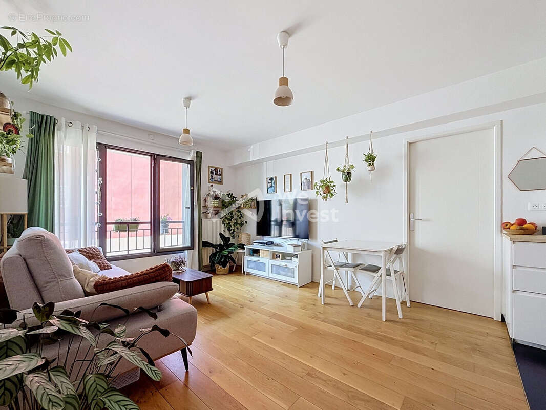 Appartement à VAIRES-SUR-MARNE