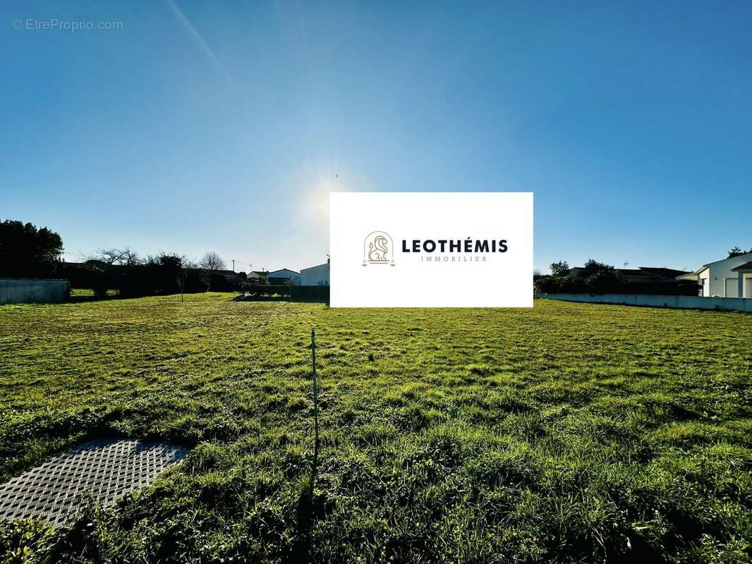 Terrain à LA TREMBLADE