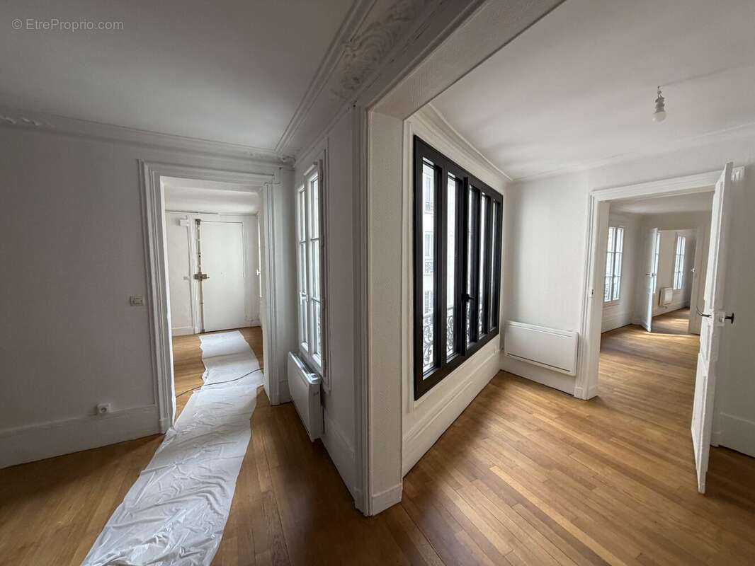 Appartement à PARIS-3E