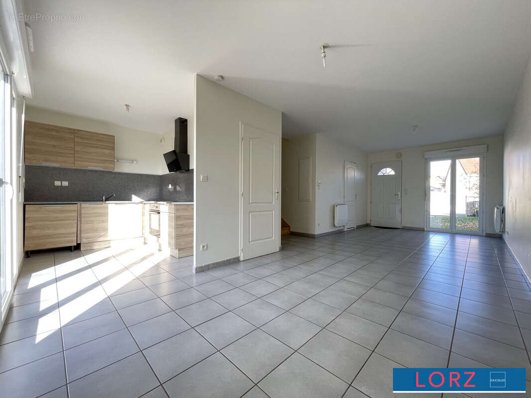 Maison à LA CHAPELLE-SAINT-URSIN