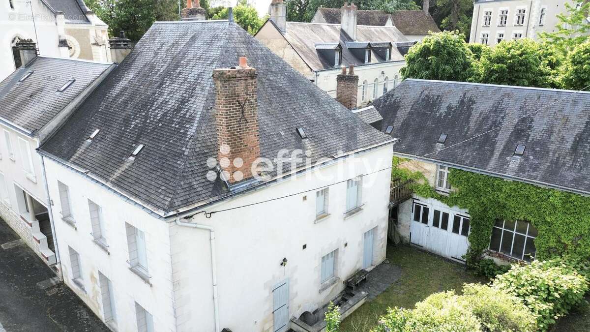Maison à BEAUMONT-LA-RONCE