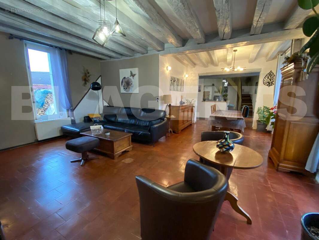 WhatsApp Image 2025-11-13 à 18 - Maison à CHALLES