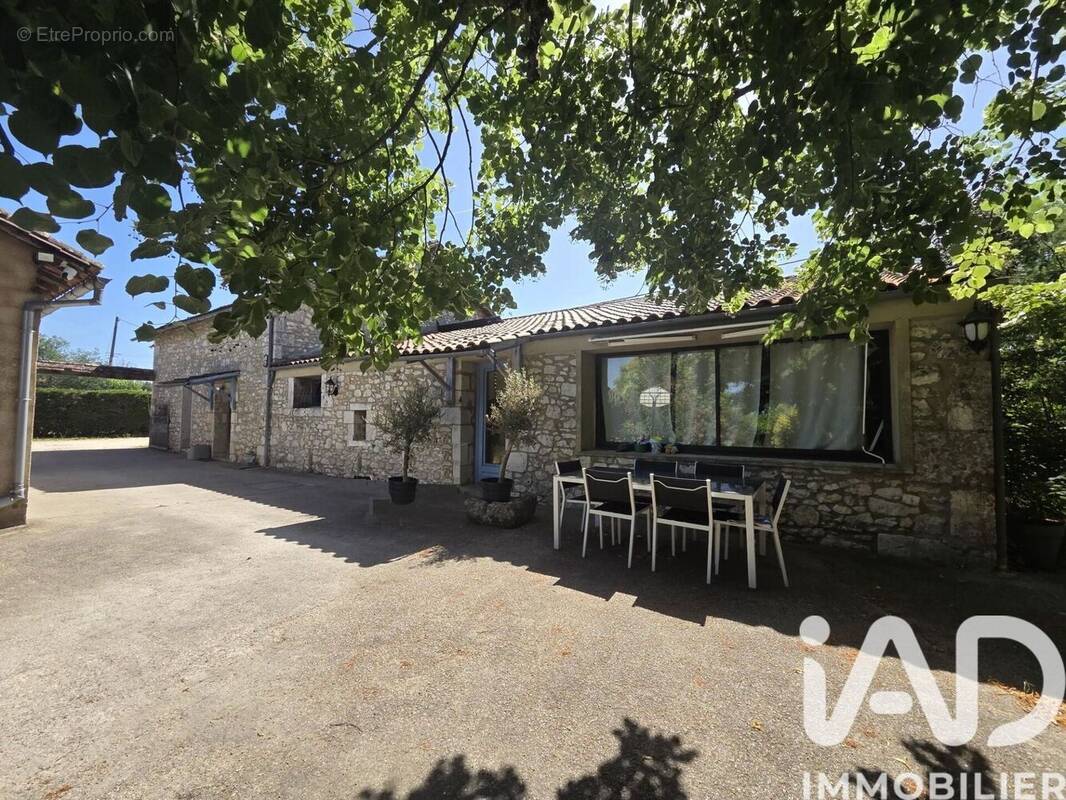 Photo 1 - Maison à ROUFFIGNAC-DE-SIGOULES
